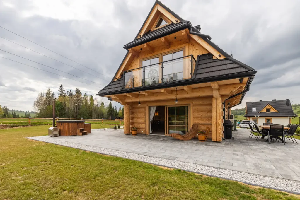 1200 Domki W Gorach Drewniany Domek Wakacyjny Z Jacuzzi 1024x683