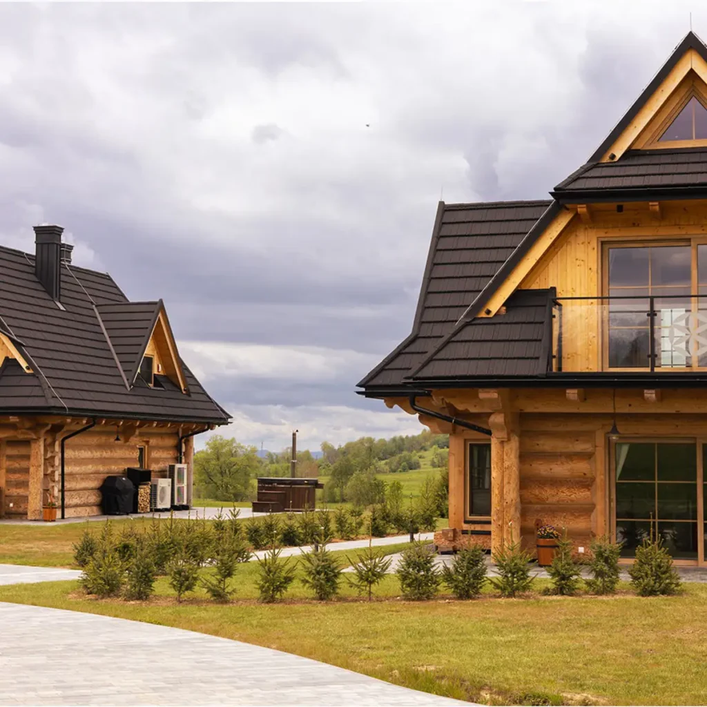 1x1 1200 Dzianisz Chocholow Domy Goralskie Jagodowa Osada 1024x1024